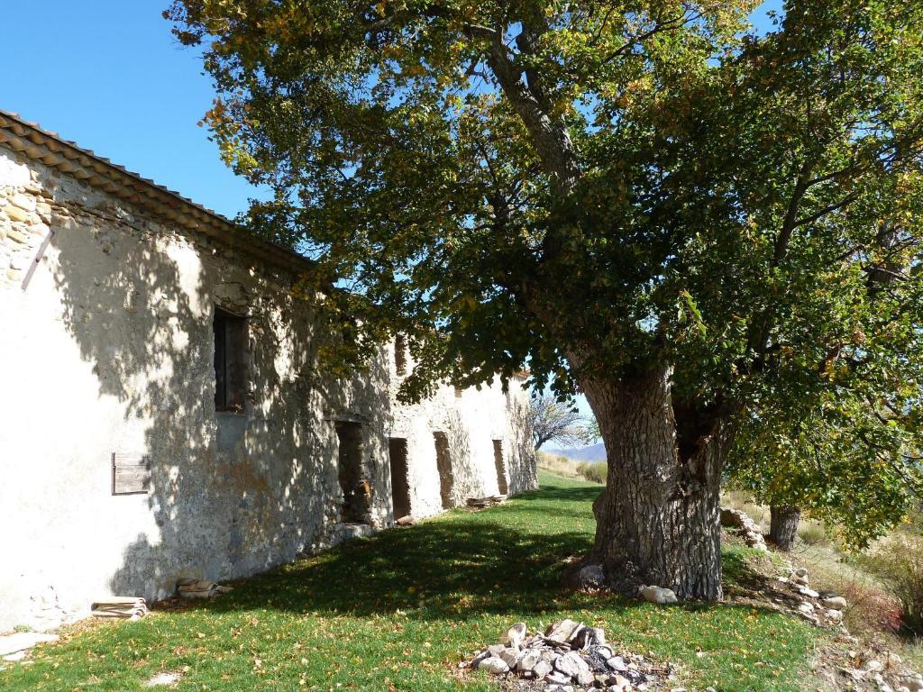 Gite Des Monges Sisteron Buitenkant foto